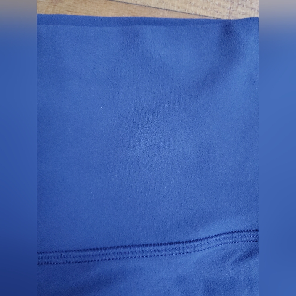 CLOSING JUNE 11!! RARE GREYVY Lululemon Align Crop - Picture 10 of 10